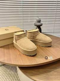 Picture of UGG Shoes _SKUUGGsz35-40ML111019791